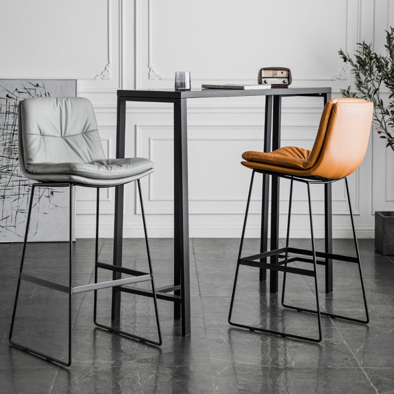 Bar Chair Modern Upholstered Bar Stool with Fabric or Leather Cushion Black Metal Sled Legs Fixed Height Counter Bar Stool for Home Bar Kitchen Island Pub Living Room Home Decor