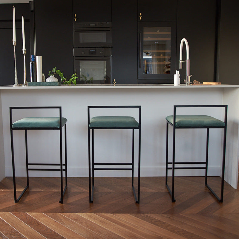 Bar Chair Bar Stool with Minimalist Square Frame Velvet Cushion Black Metal Base Stationary Stool for Home Bar Kitchen Island Pub Living Room Home Decor